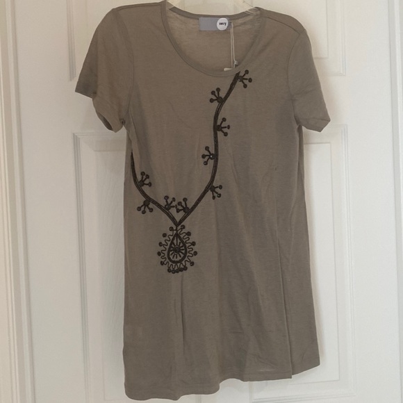 Embellished tunic - Picture 4 of 6